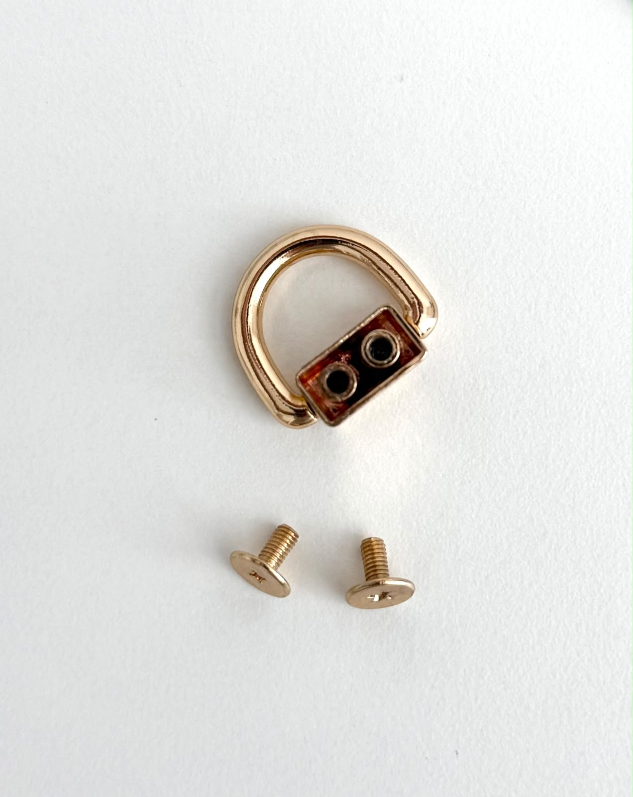 15mm Screw-In D-Ring - Gold