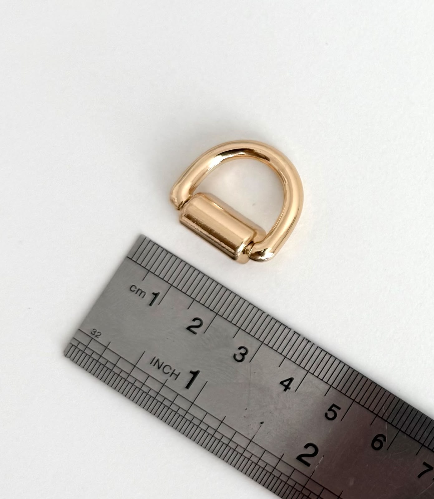 15mm Screw-In D-Ring - Gold