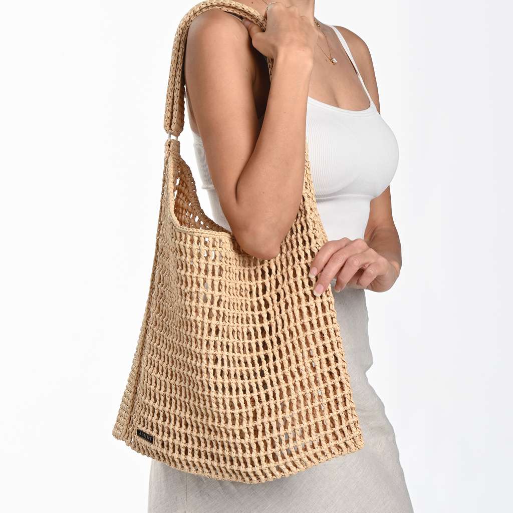 Elara – AZIZAM RAFFIA