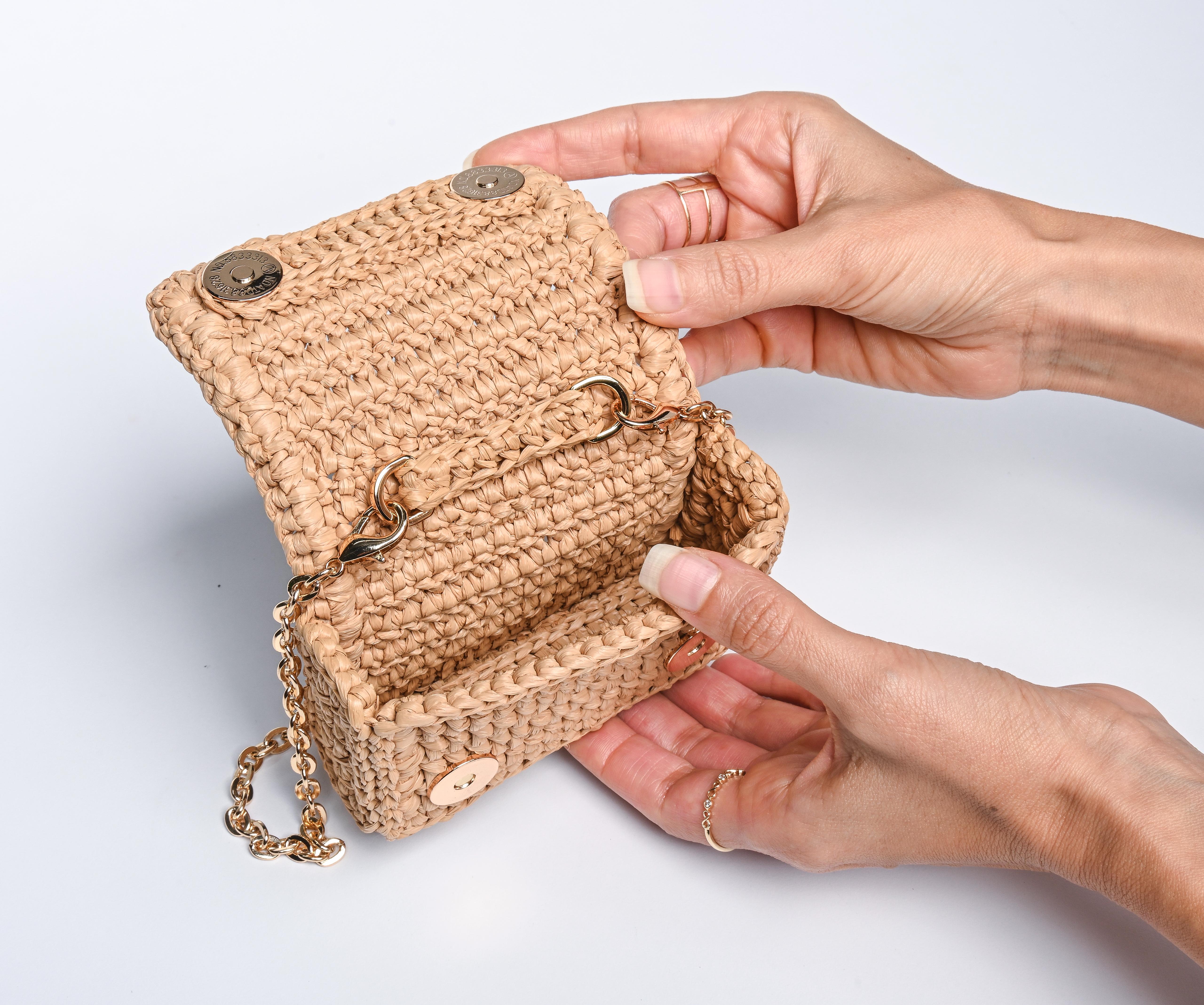 Homa Mini – AZIZAM RAFFIA