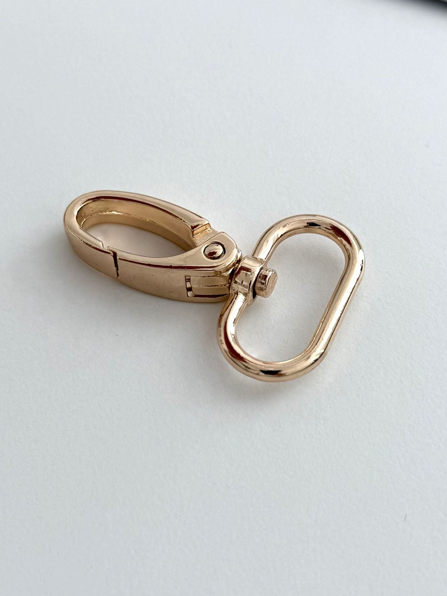 1 inch (25 mm) Oval Gold Swivel Clasp – AZIZAM RAFFIA
