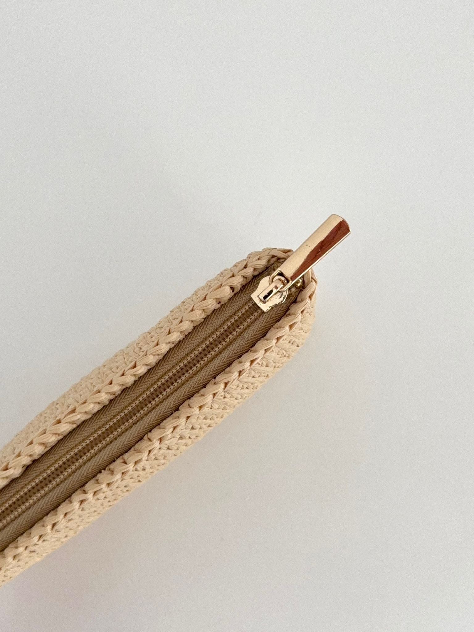 Selbi (Khaki)